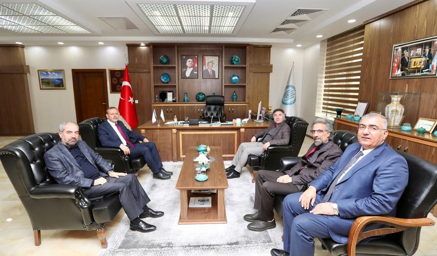 Rektör Demir, Bitlis Eren Üniversitesi Rektörünü Ziyaret Etti