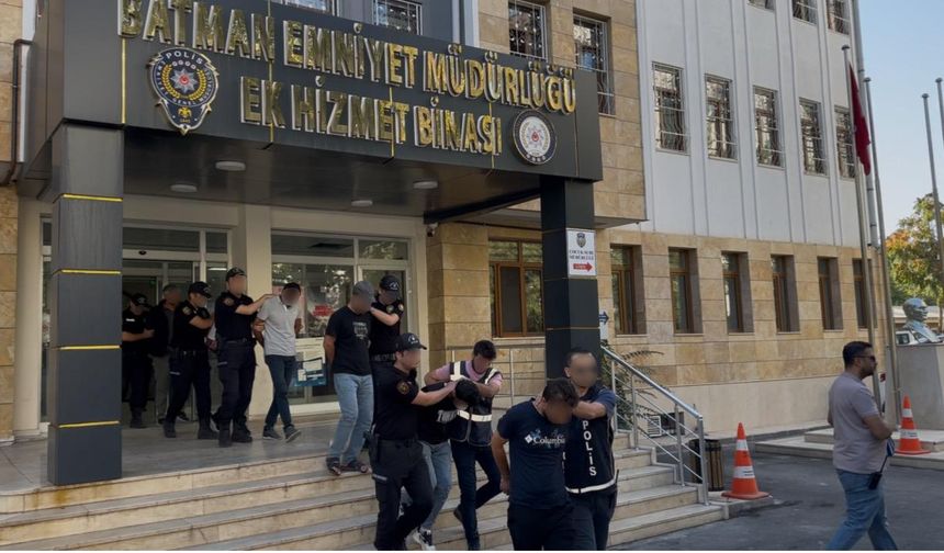 1 polisin de yaralandığı silahlı çatışma olayında 4 kişi tutuklandı