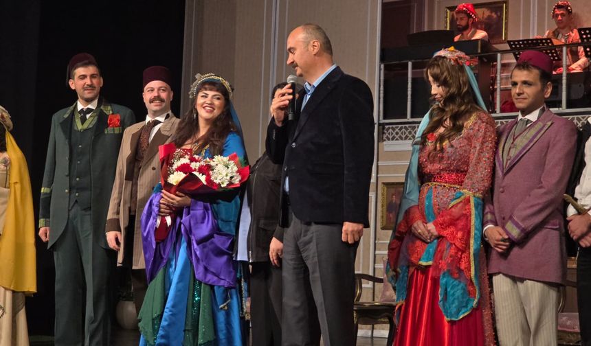 Batman’da “Aşkın Sen Hali” Oyununa Yoğun İlgi