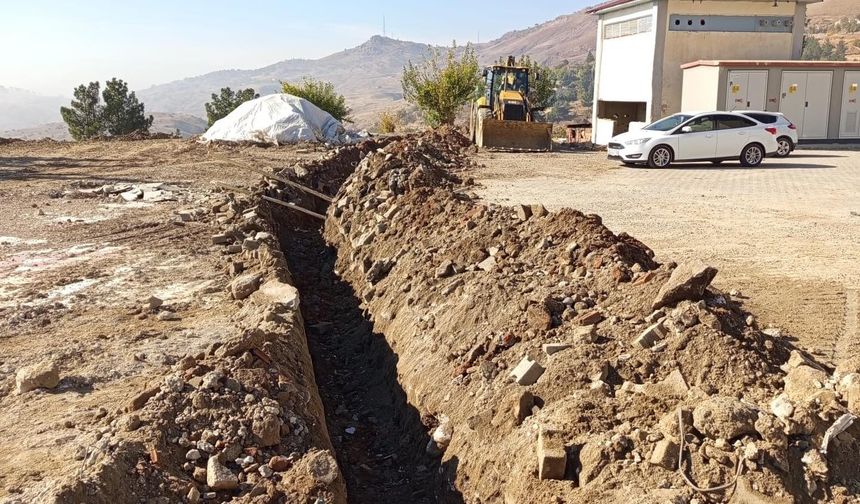 Kozluk’ta Köylerde Hizmet Atağı Sürüyor