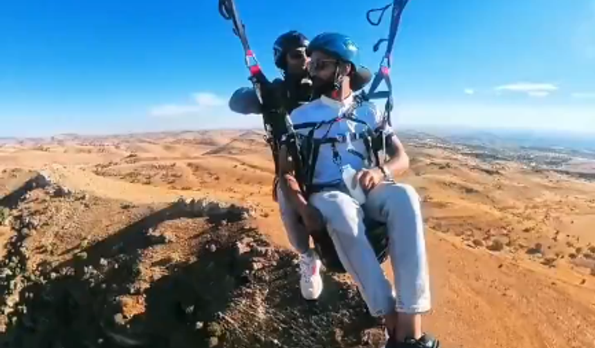 Gercüş Semaları Renkleniyor: Paraşüt Etkinliğinde Adrenalin Dolu Anlar!