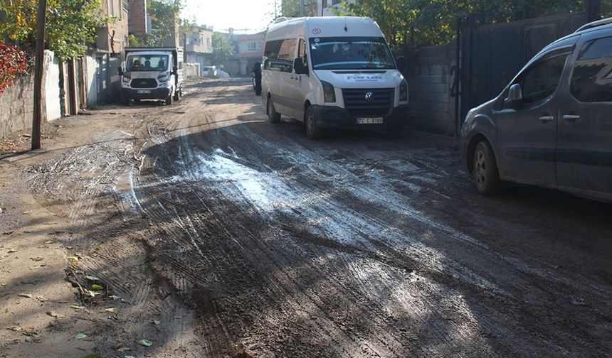 19 Mayıs Mahallesi'nde çamur ve doğal gaz tepkisi!