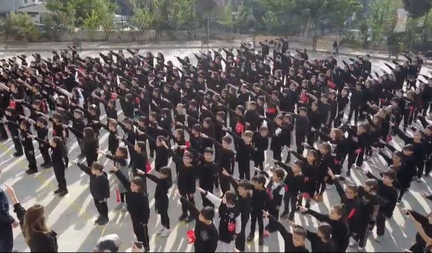 Batman’da 563 öğrenci, ‘Atatürk Çocukları’ şarkısını seslendirdi