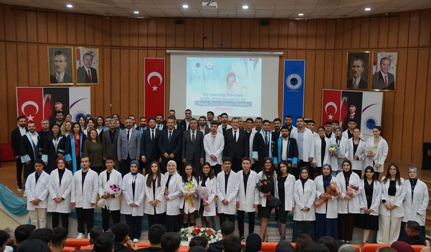 Geleceğin Diş Hekimleri Beyaz Önlüklerini Giydi