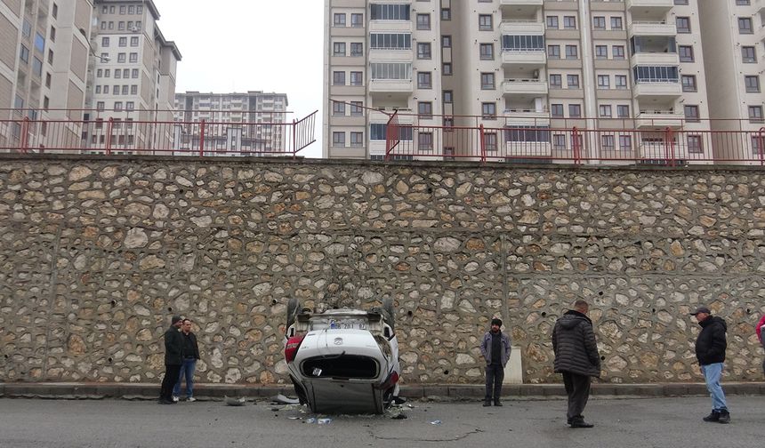 Öğretmen araçtan indi, otomobil çocukla birlikte uçuruma yuvarlandı