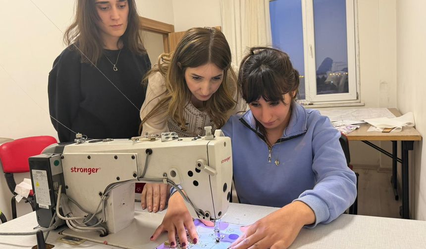 Kız Yurdunda Dikiş-Nakış Kursuna Yoğun İlgi