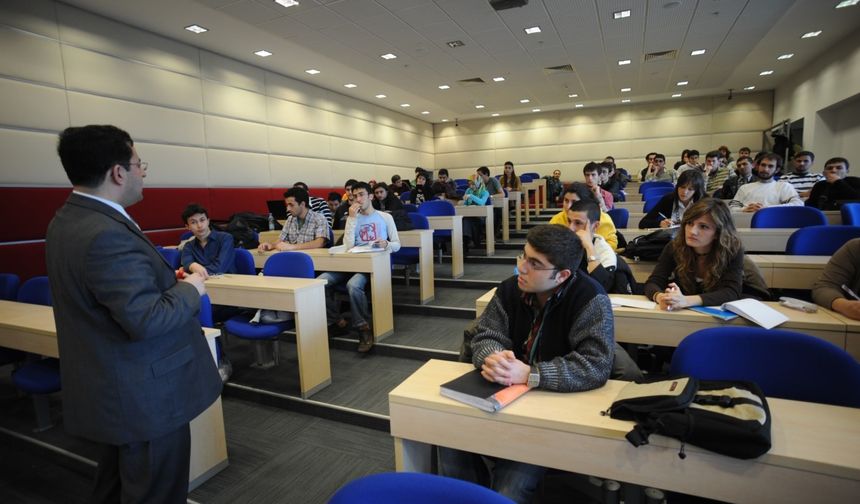 Türkiye’de 6,7 milyon üniversite öğrencisi bulunuyor