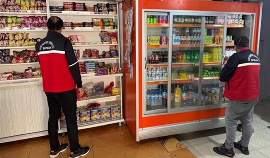 Batman'da bakkal, market ve büfelere gıda güvenliği denetimi