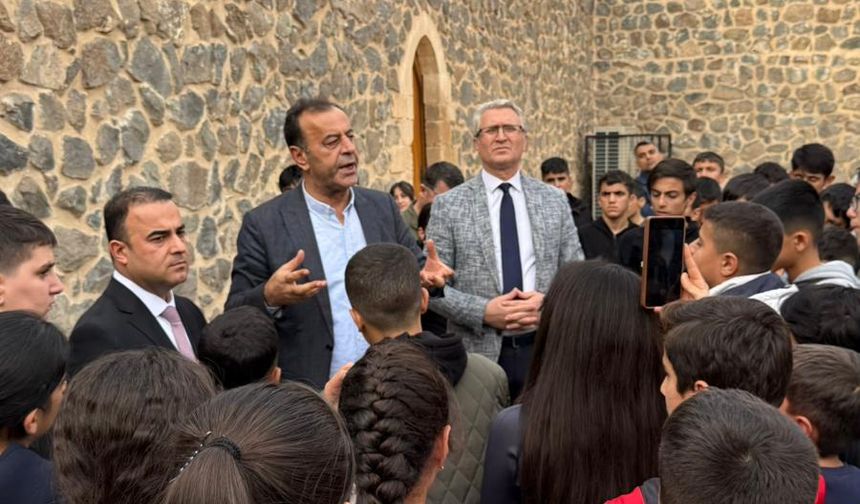 Gençler Mor Kuryakos’ta Tarih ve Kültürle Buluştu!