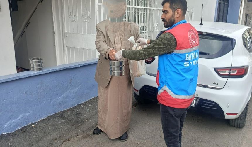 6 Aşevi Her Gün Binlerce Vatandaşa Sıcak Yemek Ulaştırıyor