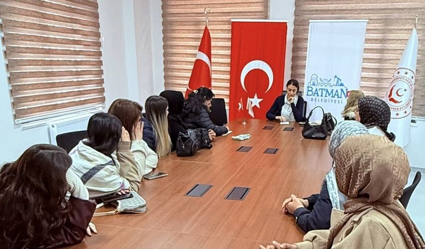 Batman’da “Şiddet ve Şiddet Türleri ile Kades Uygulaması” Bilinçlendirme Sunumu