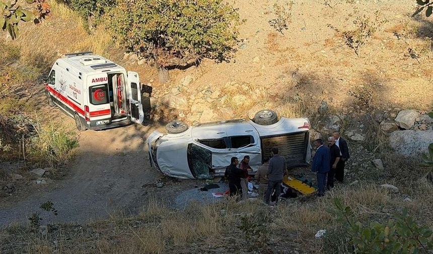 İşçileri taşıyan pikap devrildi: 4 yaralı