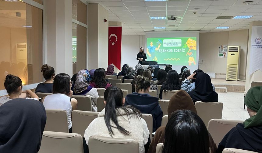 Kız Yurdunda Sıfır Atık Ve Çevre Bilinci Semineri