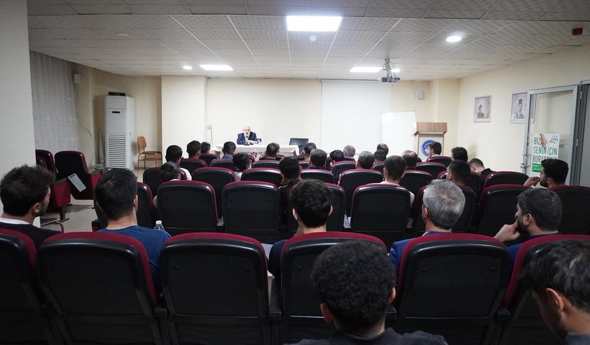 Sırma, Üniversite Öğrencilerinin Konuğu Oldu