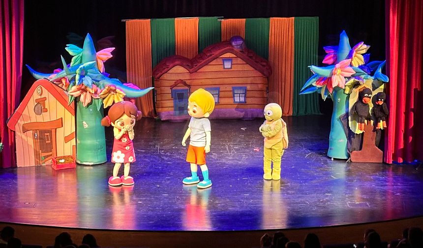 Niloya ve Arkadaşları Batman’da Minik Dostlarıyla Buluşuyor