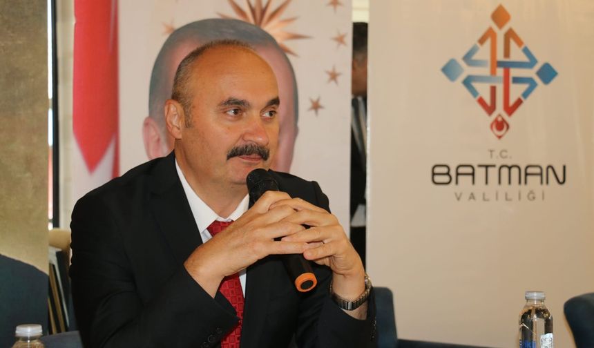 “Belediyenin parası bereketli, harca harca bitmiyor”