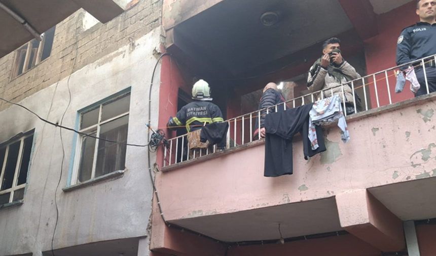 Batman'da elektrikli sobadan çıkan yangını İtfaiye söndürdü