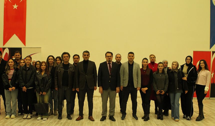 Batman Üniversitesinde Evrensel Değerler İçin Farkındalık Konferansı