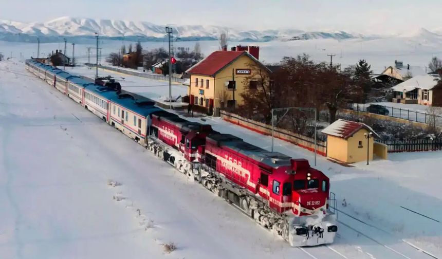 Turistik Doğu Ekspresi yeniden yollarda