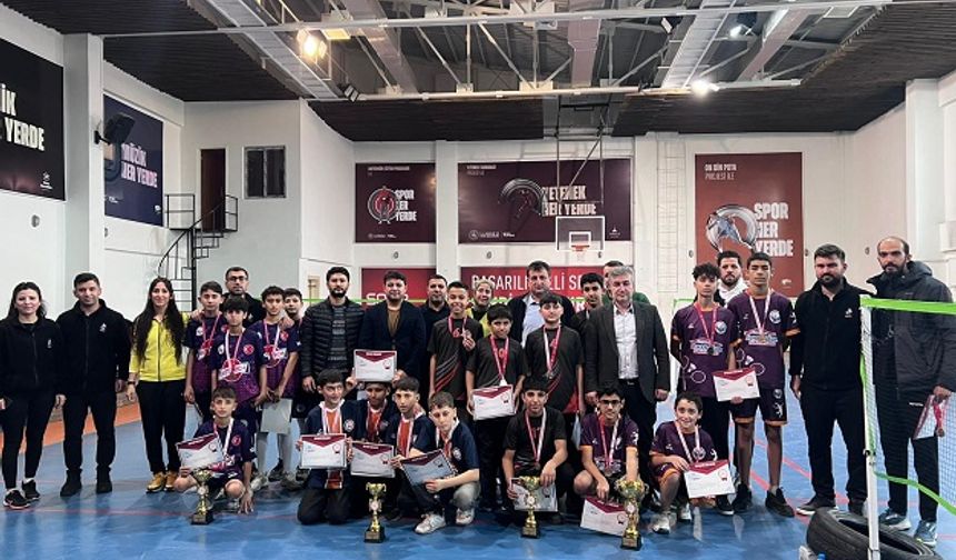 Batman’da Badmintonun Yıldızları Parladı