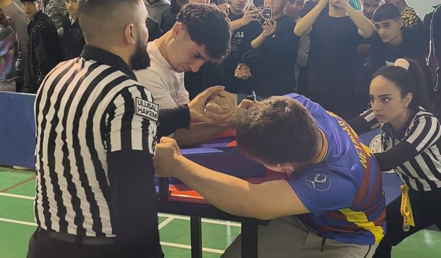 Batman’da Bilek Güreşi Fırtınası