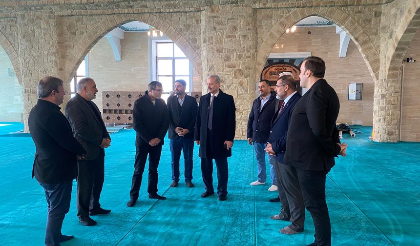 Üniversite Camisine Üst Düzey Ziyaret