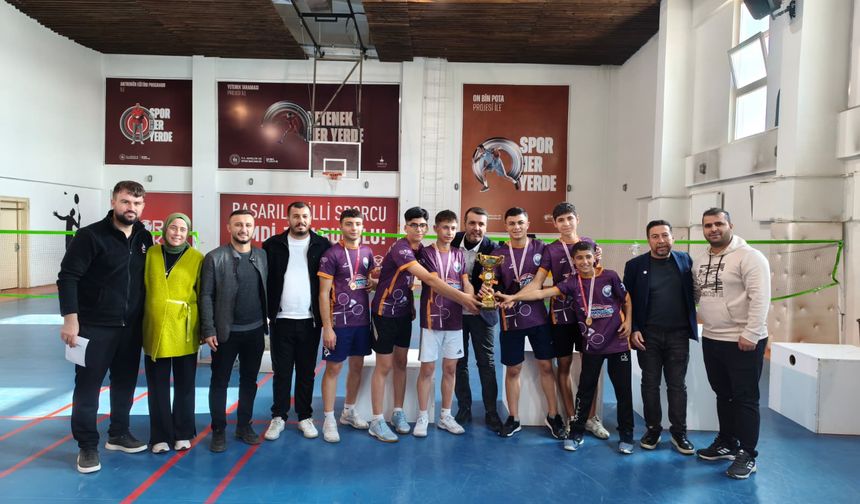 VEYSEL KARANİ YİNE ZİRVEDE!