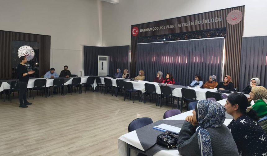 Çocuk Evleri Personeline “İstismarın Önlenmesi” Eğitimi