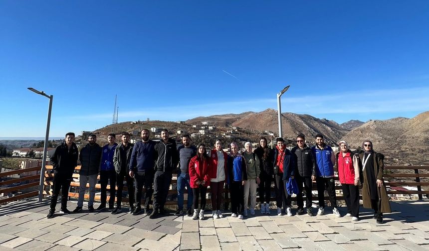 Gençler Kozluk’ta Tarih ve Doğayla Buluştu