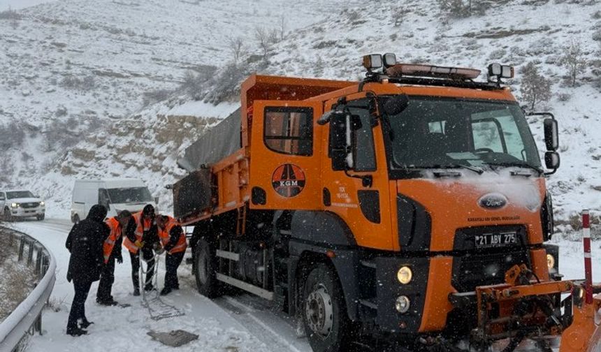 Gercüş’te Köy Okulları 1 Günlüğüne Tatil!