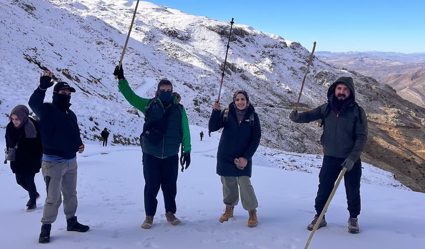 Harrut Yaylası’na Karlı Yolda 4 Saatlik Tırmanış