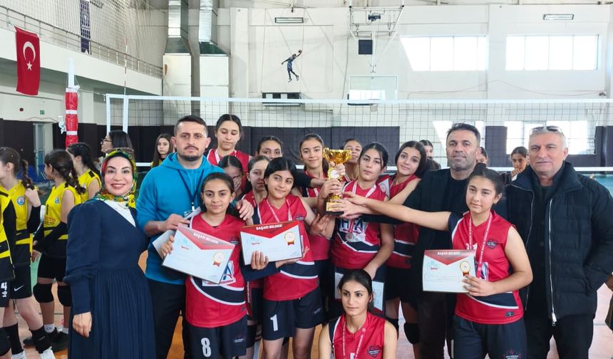 Kısıtlı İmkanlarla Zirveye