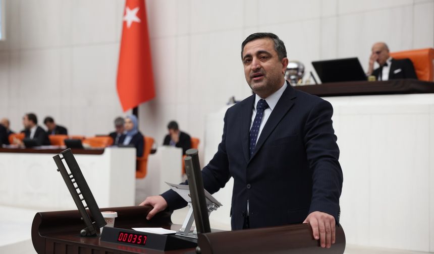 Bütçe açığı borçlanmayı, borçlanma faizi, faiz ise yoksulluğu büyütmektedir