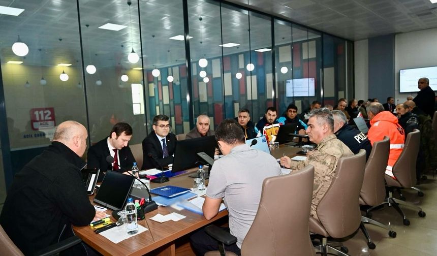 Valilikten Kar Alarmı: Tüm Ekipler 24 Saat Sahada