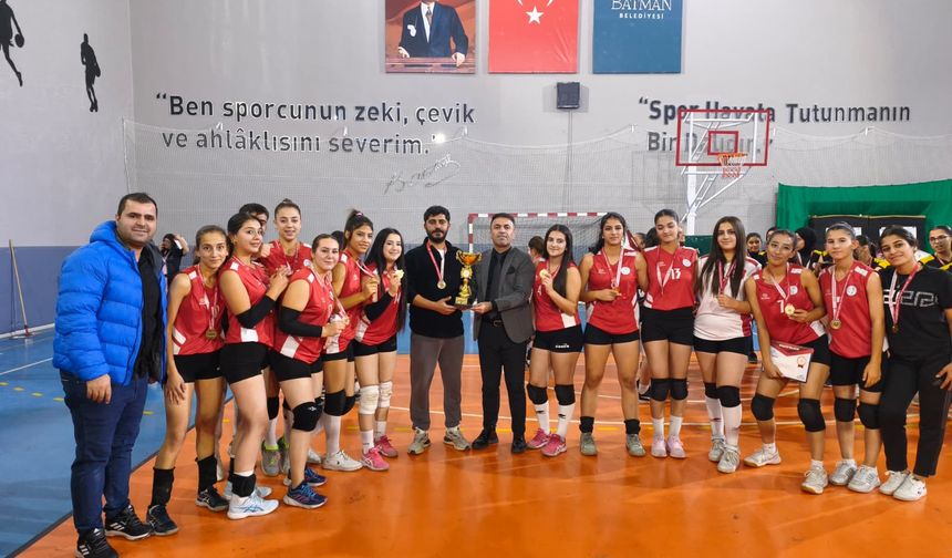 Filenin Sultanları Zirveyi Bırakmadı