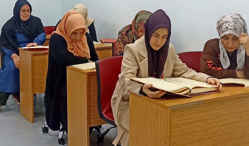 Kur’an-ı Kerim Eğitimleri Dolup Taşıyor