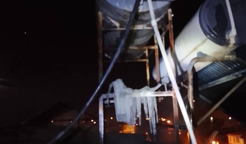 Batman’da Çatı Katı Alevlere Teslim Oldu