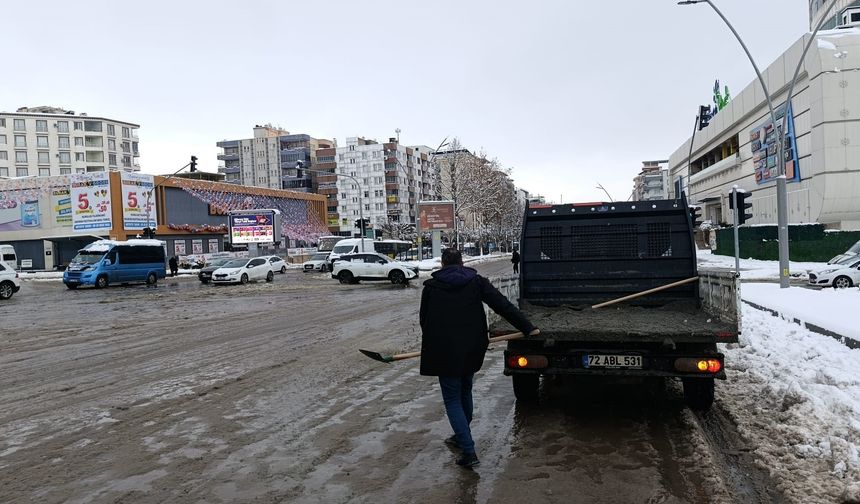 Batman’da Kar ve Buzlanmaya Karşı Seferberlik