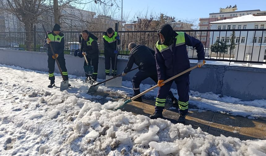Batman’da Karla Mücadele: 300 Personel Sahada