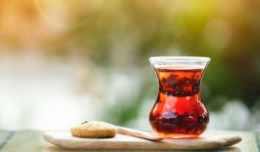 Bir Bardak Çay 15 TL Oldu