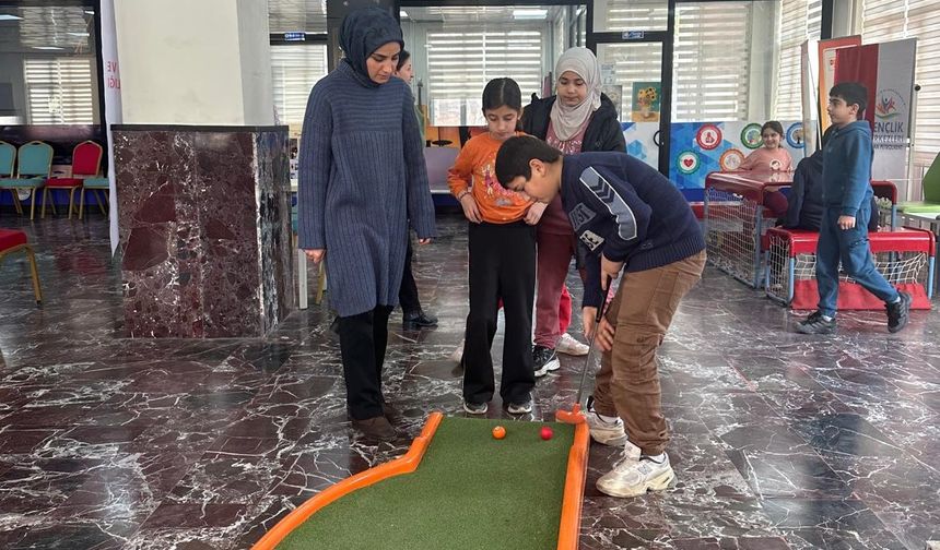 Gençler Petrolkent’te Hem Eğlendi Hem Üretti