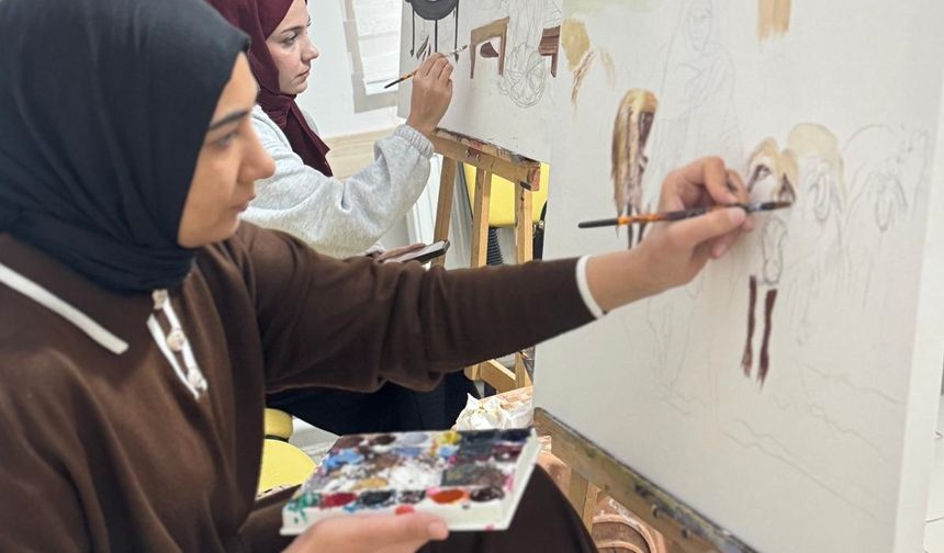 Güneykent ADEM’de Sanatla Güçlenen Gençler