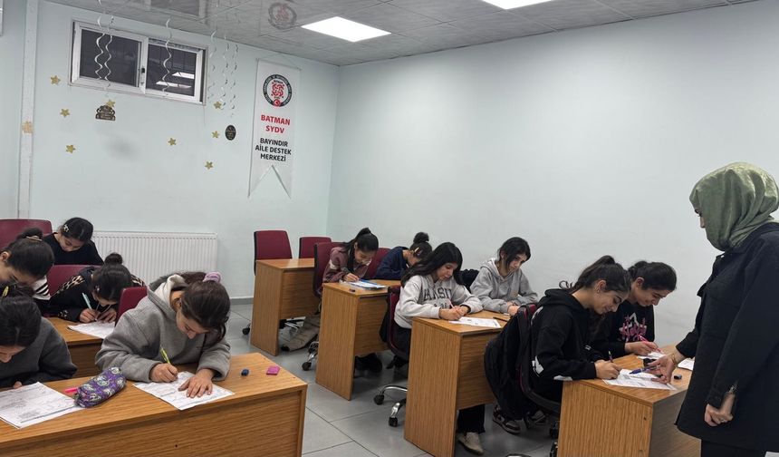 Öğrencilere Ücretsiz Matematik Desteği