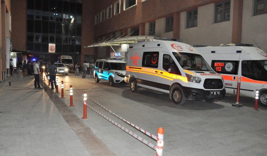 Otomobil ile Motosiklet Çarpıştı, 18 Yaşındaki Genç Yaralandı