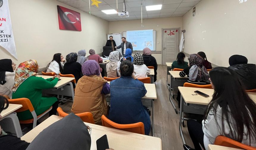 Şafak ADEM’de Gençlere Hayat Dersi