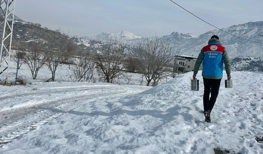 Sason’da Zorlu Kışta Sıcak El