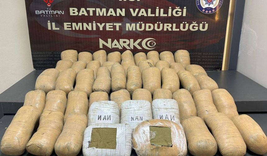 TIR’da 51 Kilo Toz Esrar Ele Geçirildi