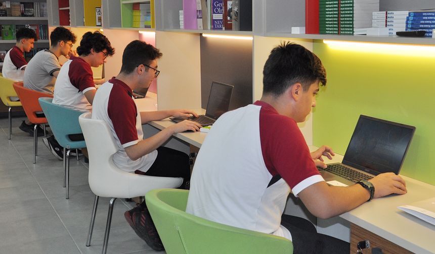 Yapay zekâ yanlış kullanılırsa öğrenciyi tembelliğe sürükler