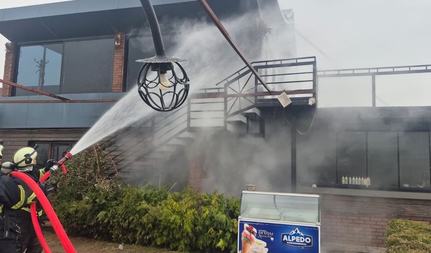 At Çiftliğinde Çıkan Yangın Söndürüldü