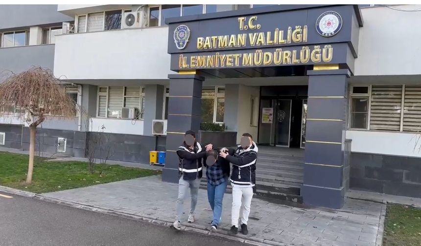 Batman’da Film Gibi Yakalama! Aranan Şahıs Kardeşinin Kimliğiyle Kaçmaya Çalıştı